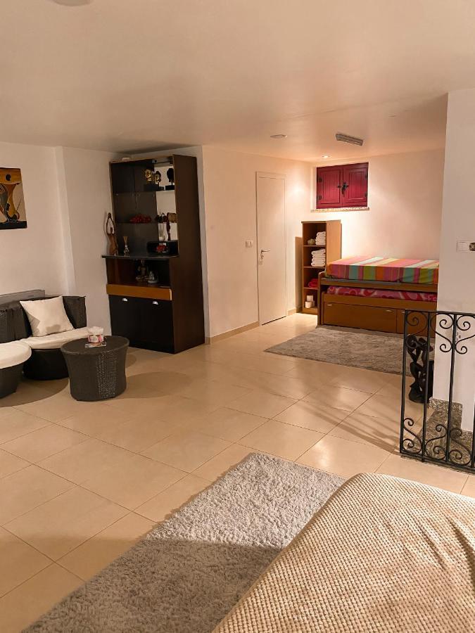 Quarto Familiar Zona Guimarães Buitenkant foto