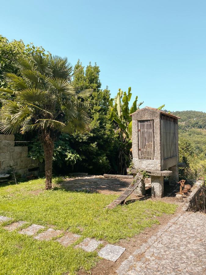 Quarto Familiar Zona Guimarães Buitenkant foto